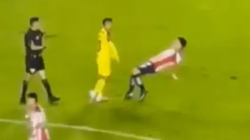 Así inició la bronca entre América y Chivas.