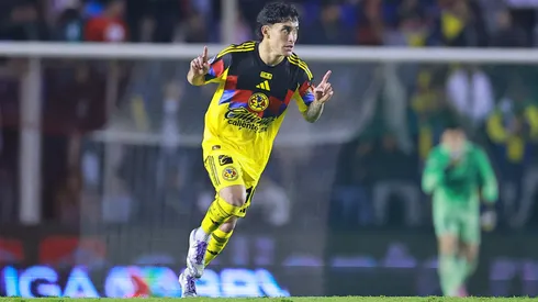 Alejandro Zendejas anotó el único gol de América en el Clásico Nacional contra las Chivas de Guadalajara.