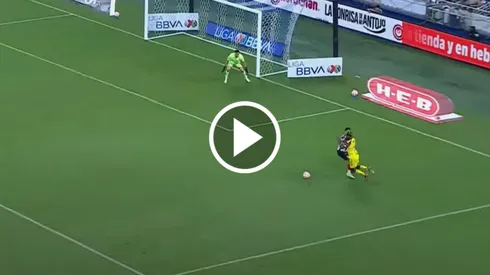 Maximin fue derribado dentro del área.