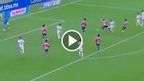 Chicote se lució con un golazo ante Chivas.