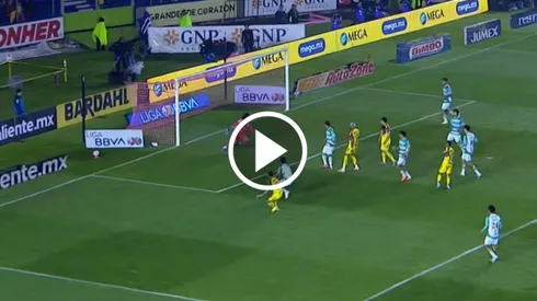 Brian Rodríguez puso el segundo contra Santos