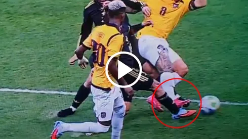 Erick Sánchez sufrió un duro golpe en el amistoso ante Ecuador.