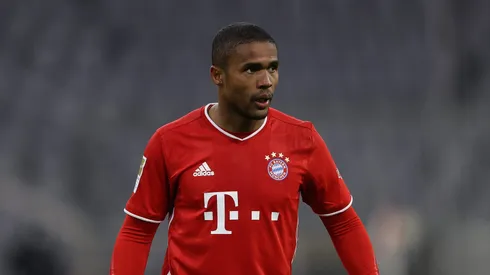 Douglas Costa es pretendido por otros dos clubes de Liga MX.