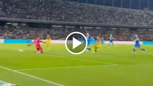 Brian la rompió con su golazo.