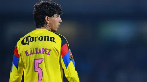 Kevin Álvarez en el partido del Club América contra Cruz Azul.