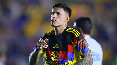 Brian Rodríguez la está rompiendo en América.