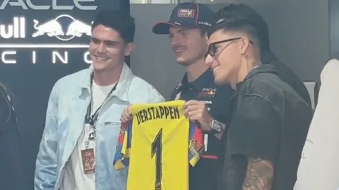 Futbolistas de América posaron junto a Max Verstappen este sábado por la mañana