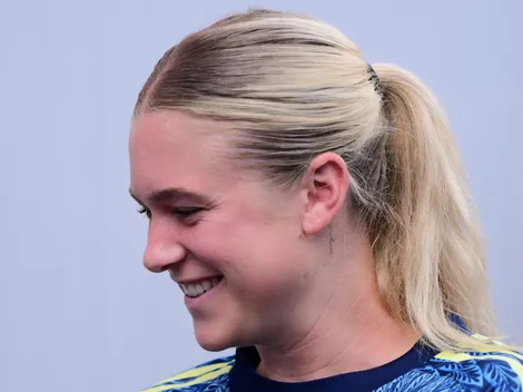 Afición de América Femenil celebra el cumpleaños número 22 de Annie Karich