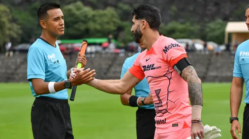 América buscaría fichar a ex portero de Pumas para cubrir salida de Cota