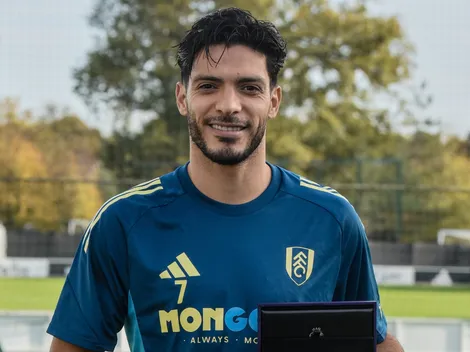 Jiménez recibe premio de la Premier League que ningún otro mexicano tiene