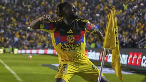 Allan Saint-Maximin celebrando su golazo en el América vs León.