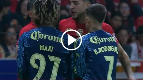 Allan Saint-Maximin vivió con mucha intensidad el partido ante Toluca