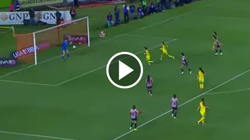 Irene Guerrero señaló el segundo para América Femenil.