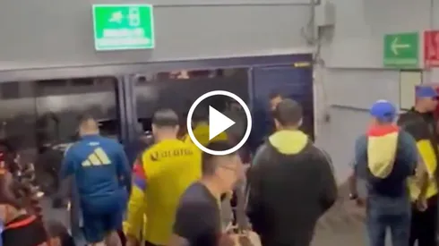 Los aficionados no quisieron esperar al término del juego y salieron antes del estadio