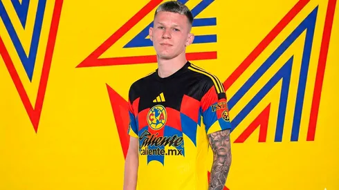 Así luciría Mateusz Bogusz con la camiseta del Club América.