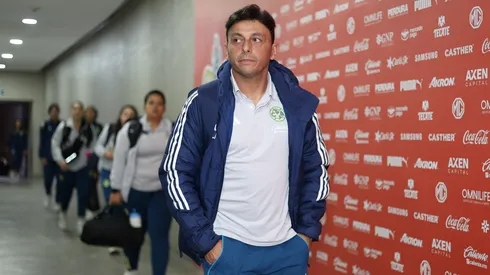 ¿El entrenador contará con nuevo equipo de trabajo?