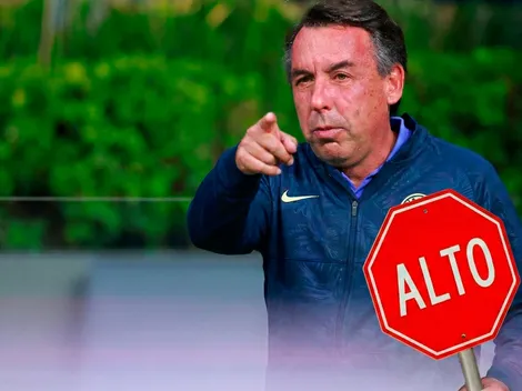 Azcaŕraga decide que siga en el América y lo proyecta como pieza clave