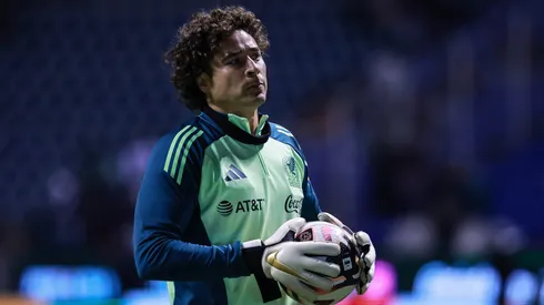 Guillermo Ochoa tiene que competir por la tercera plaza de porteros en la Selección Mexicana.