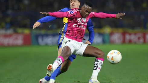 Renato Ibarra sorprendió a todos al terminar su contrato con su último equipo.