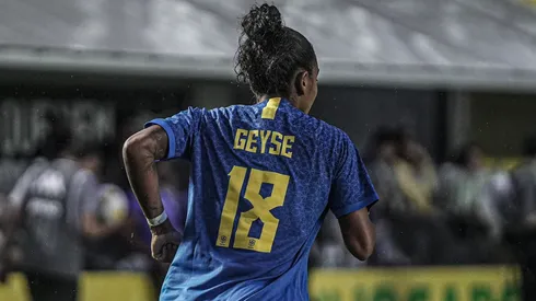 La futbolista ya firmó el contrato que la unirá a América Femenil
