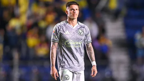 Brian Rodríguez lamenta la derrota con Atlético San Luis.
