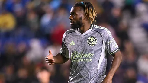Allan Saint-Maximin se apoderó de las cámaras tras ser baja en el duelo ante Necaxa
