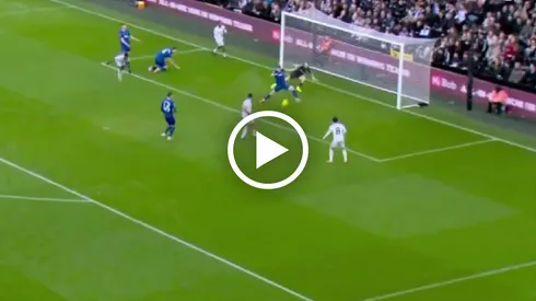 ¡Autogol! Le roban su séptima anotación en Premier League a Raúl Jiménez
