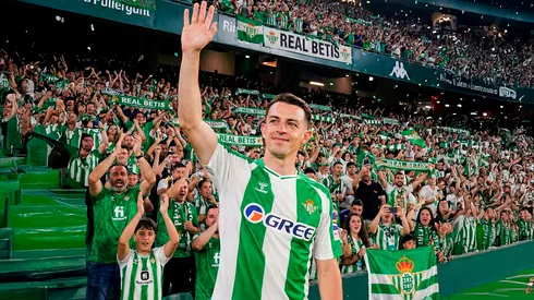 Álvaro Fidalgo ha encantado a la afición del Betis, en muy poco tiempo.
