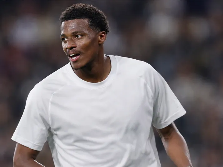 Tras irse del América el exótico nuevo equipo de Dilrosun