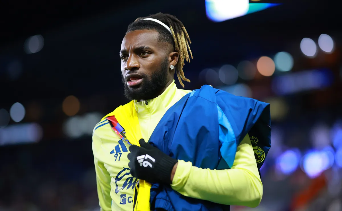 Allan Saint-Maximin habla sobre sus problemas con aficionados de México