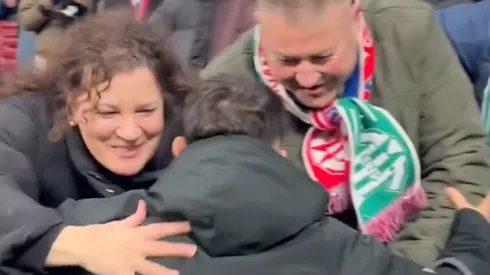 Fidalgo se abrazó con sus padres en el debut.
