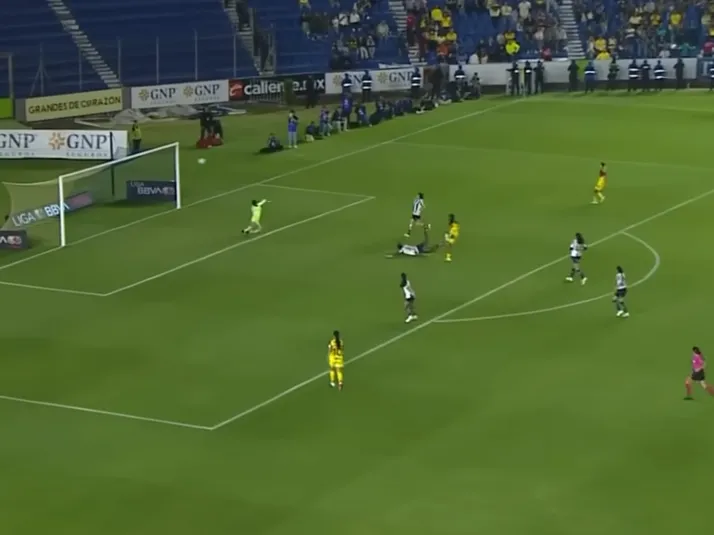 Geyse Ferreira se quedó con las ganas de marcar su primer gol con América Femenil