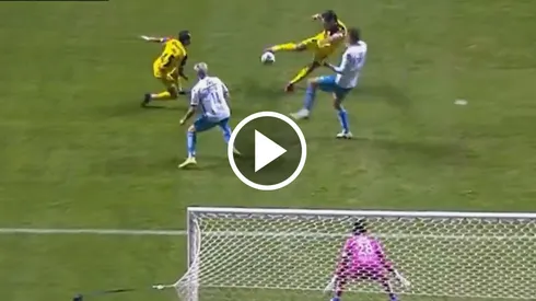 El brutal golazo de Víctor Dávila para la goleada sobre Puebla