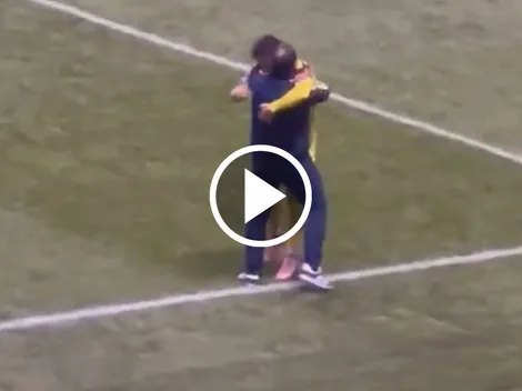 El emotivo abrazo de Raphael Veiga con Jardine tras su primer gol