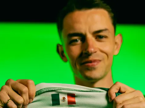 Fidalgo no se olvida de México y manda mensaje por el día de la bandera