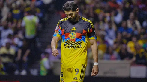 Henry Martín sigue sufriendo por el tema de las lesiones.