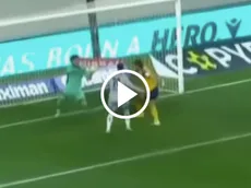 Así fue la doble atajada de Ochoa en Chipre