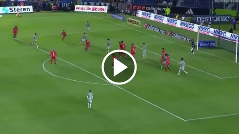 Vinicius Lima la puso en el ángulo.
