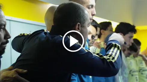 Jardine alzó la voz en el vestidor azulcrema.