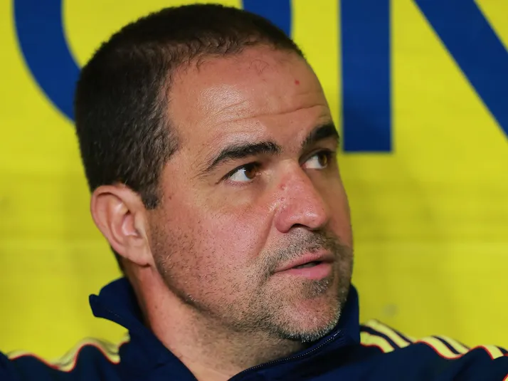 André Jardine recibe nueva oferta para salir dirigir a un gigante de Brasil