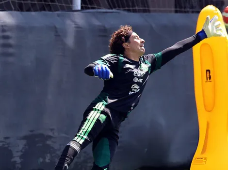 Guillermo Ochoa sorprende con su nivel en los entrenamientos de la Selección Mexicana