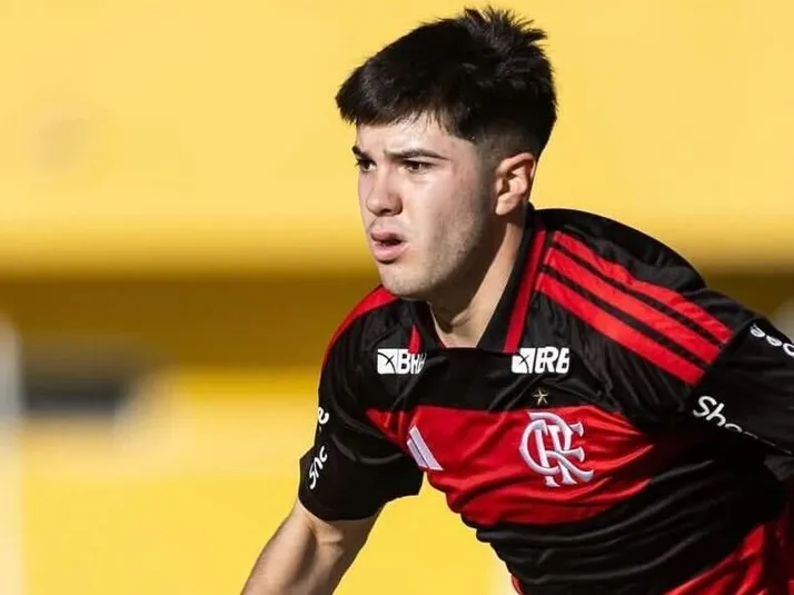 Flamengo estudiaría esta decisión sobre Diego Reyes