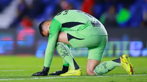 Luis Ángel Malagón estará mucho tiempo fuera de las canchas.