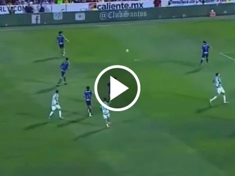 El terrible error de Kevin Álvarez ante Santos: ¡Se olvidó del balón!