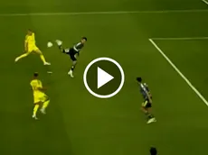 ¡Acrobacia pura! El "escorpión" de Ramón Juárez que salvó al América