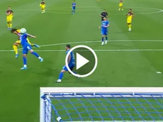 Golazo de Patricio Salas con América ante Cruz Azul en el Azteca