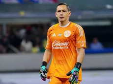 La afición se rinde ante la cátedra que Rodolfo Cota dio frente a Toluca