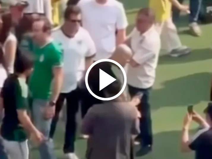 Bofo Bautista ignora deliberadamente a Emilio Azcárraga en el Azteca