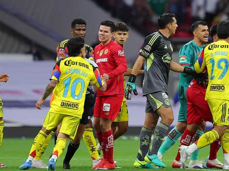 La Liga MX sanciona a dos jugadores de América tras pelea ante Toluca