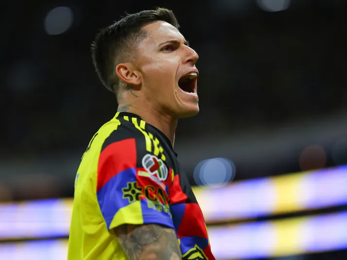 Brian deja huella imborrable en América y supera en goles a leyenda del club